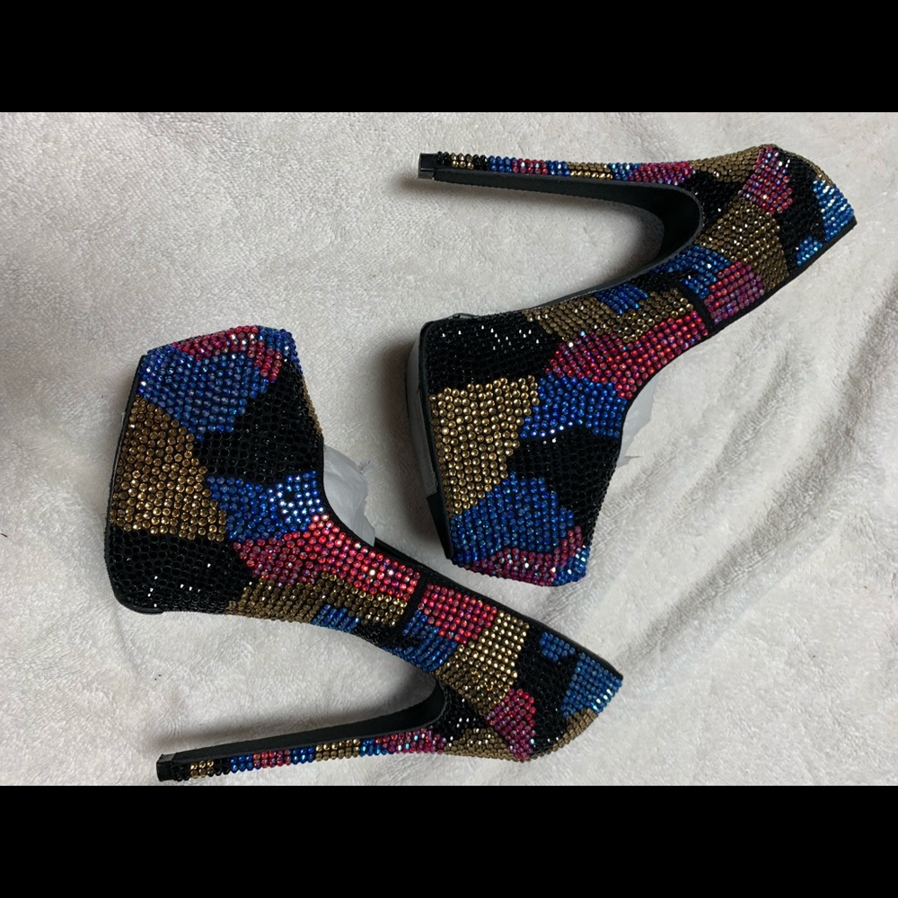 Steve Madden Muti Camo Heels 7 Used once.